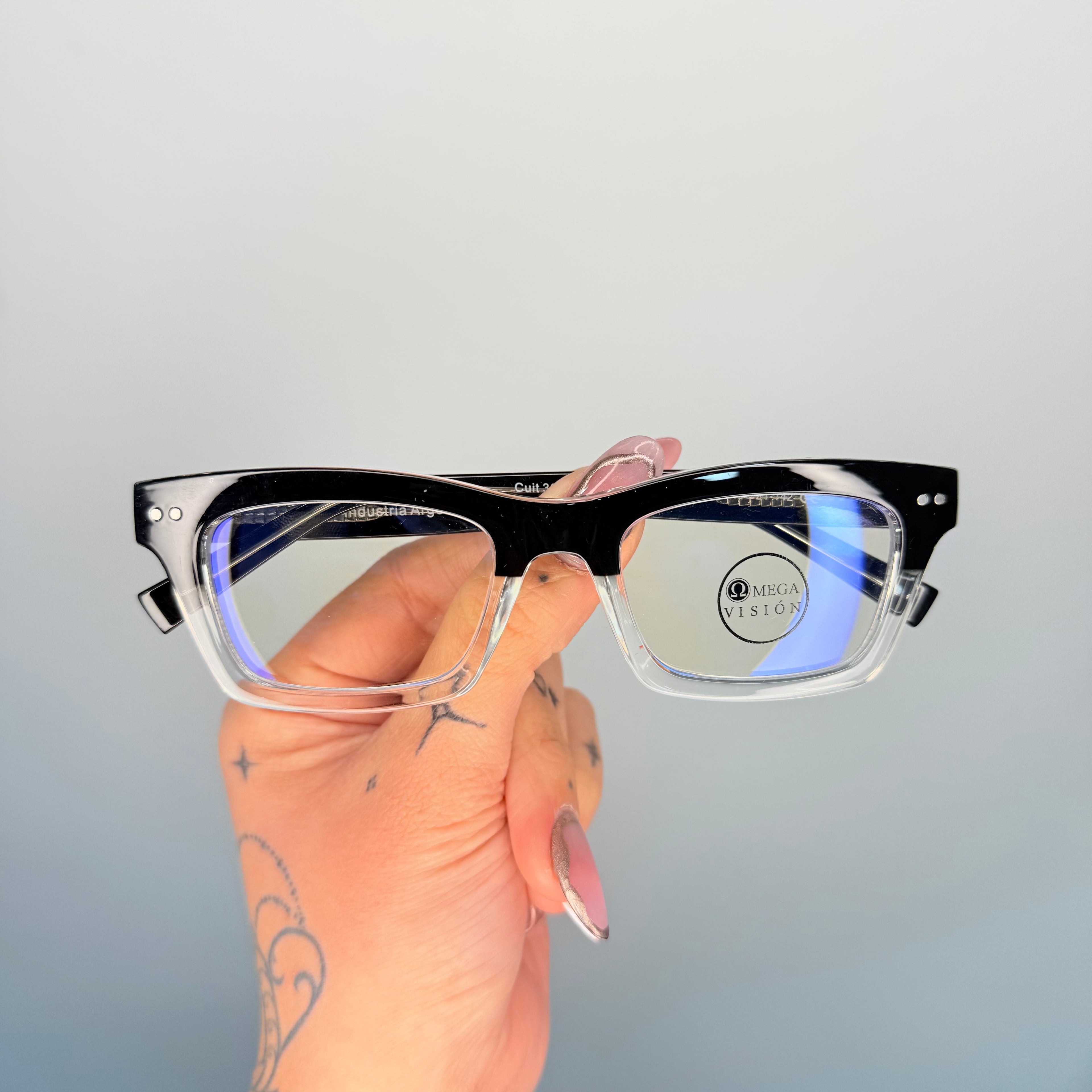 BUSTER NEGRO Y TRANSPARENTE